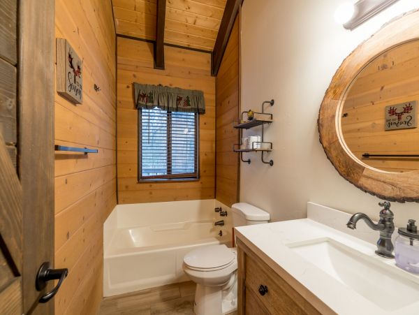 Lake Tahoe North Shore Home 998227