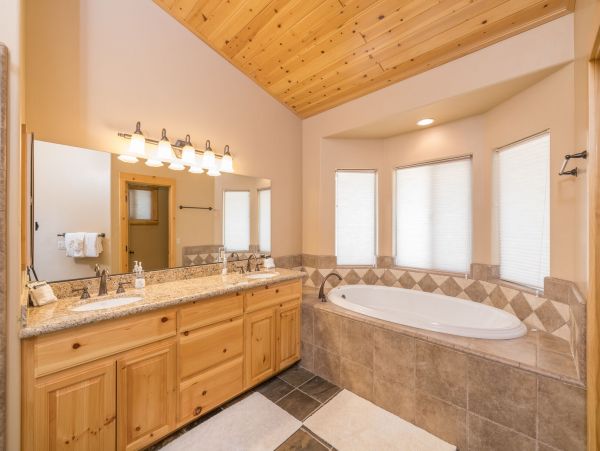 Lake Tahoe North Shore Home 998231