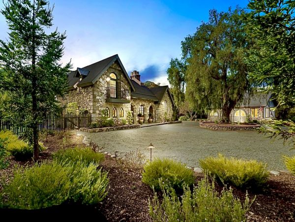 Santa Cruz County Home 998235