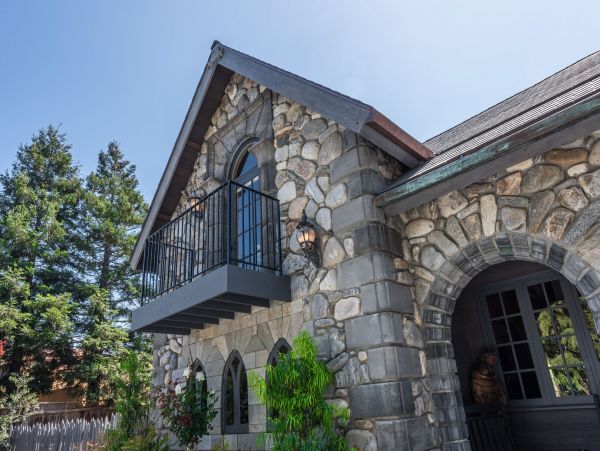 Santa Cruz County Home 998235
