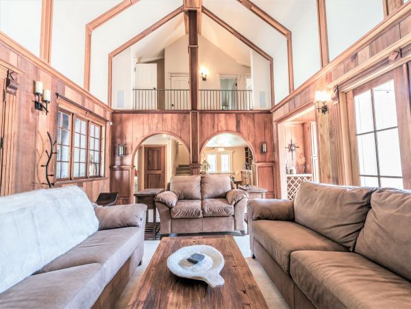 Santa Cruz County Home 998235