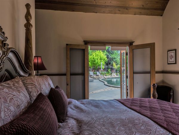 Santa Cruz County Home 998235