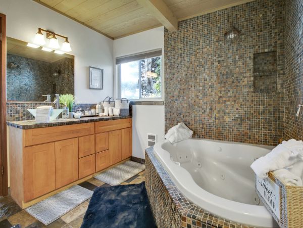 Lake Tahoe North Shore Home 998239