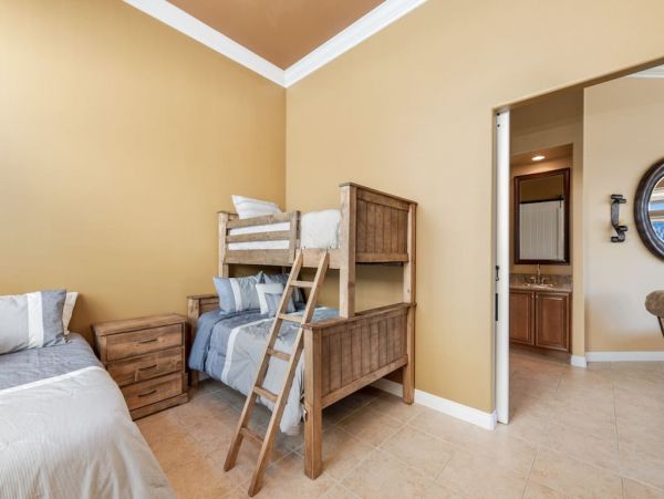 Lake Tahoe North Shore Home 998255