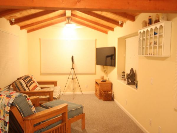 Santa Cruz County Home 998289