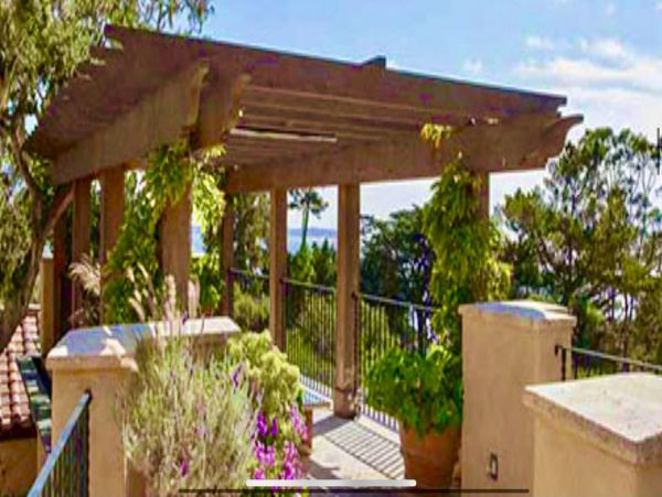 Santa Cruz County Home 998291