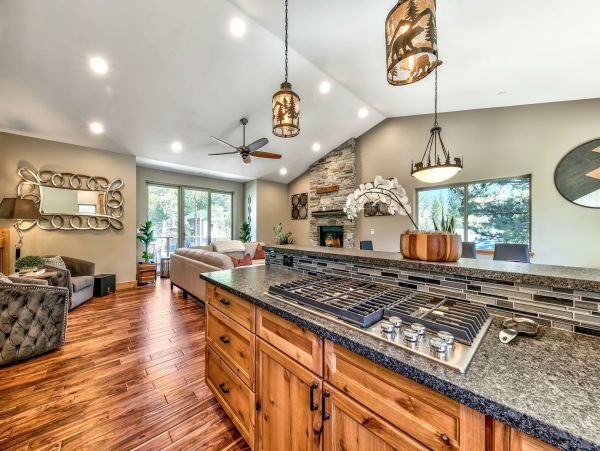Lake Tahoe North Shore Home 998297