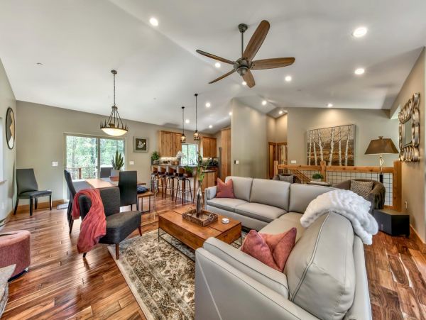Lake Tahoe North Shore Home 998297