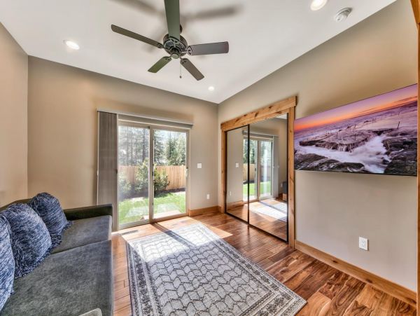 Lake Tahoe North Shore Home 998297
