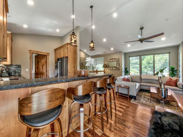 Lake Tahoe North Shore Home 998297