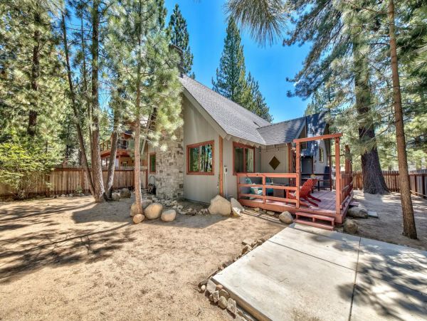 Lake Tahoe North Shore Home 998298