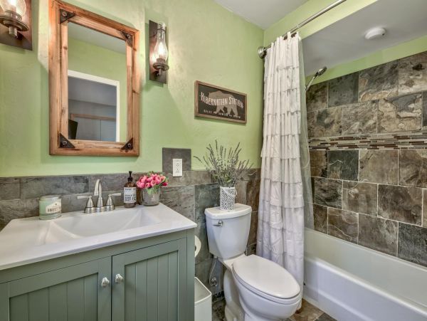 Lake Tahoe North Shore Home 998298