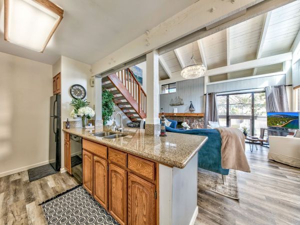 Lake Tahoe North Shore Home 998303