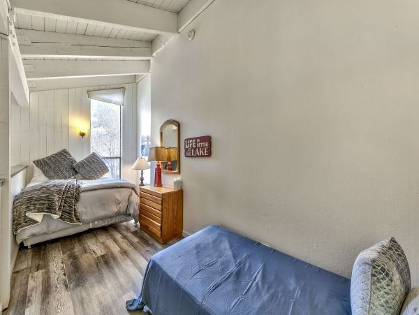 Lake Tahoe North Shore Home 998303