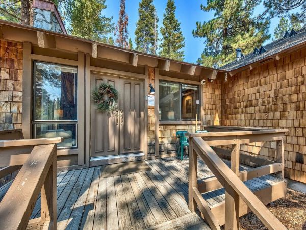 Lake Tahoe North Shore Home 998305