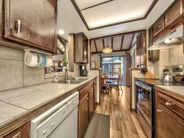 Lake Tahoe North Shore Home 998305