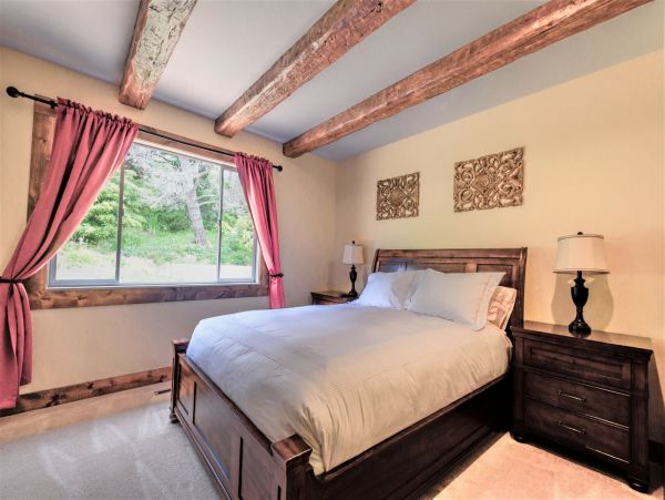 Lake Tahoe North Shore Home 998306