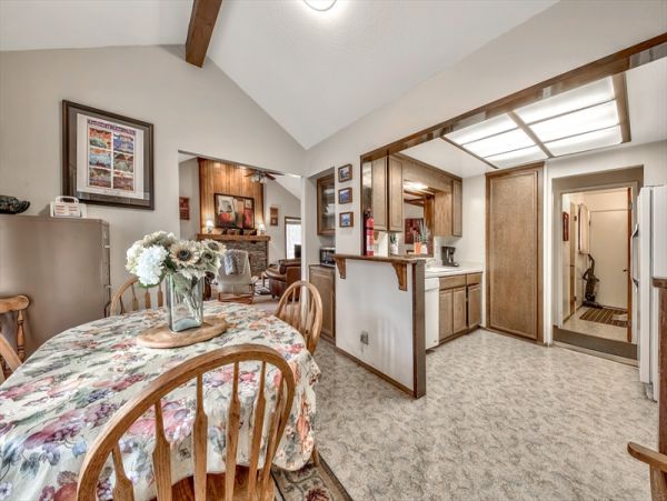 Lake Tahoe North Shore Home 998307