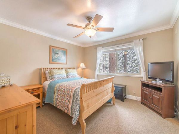 Lake Tahoe North Shore Home 998308