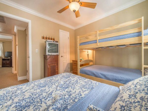 Lake Tahoe North Shore Home 998308