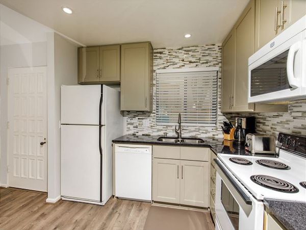 San Diego Beach Communities North Home 998312