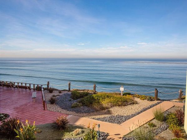 San Diego Beach Communities North Home 998312