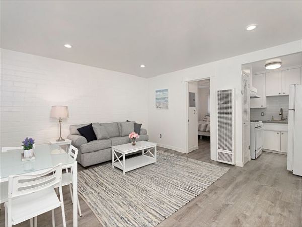 San Diego Beach Communities North Home 998318