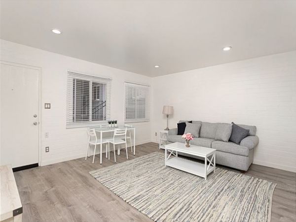 San Diego Beach Communities North Home 998318