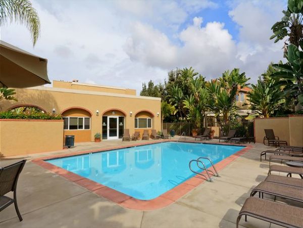 San Diego Beach Communities North Home 998319