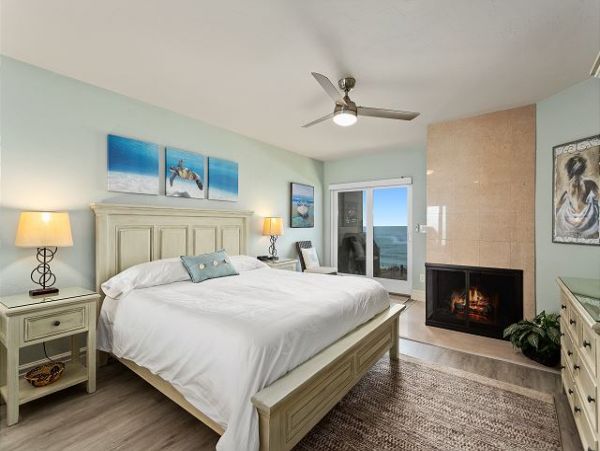 San Diego Beach Communities North Home 998320