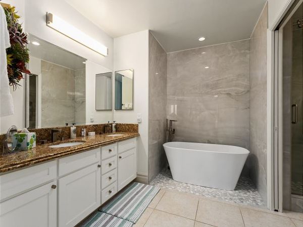 San Diego Beach Communities North Home 998320