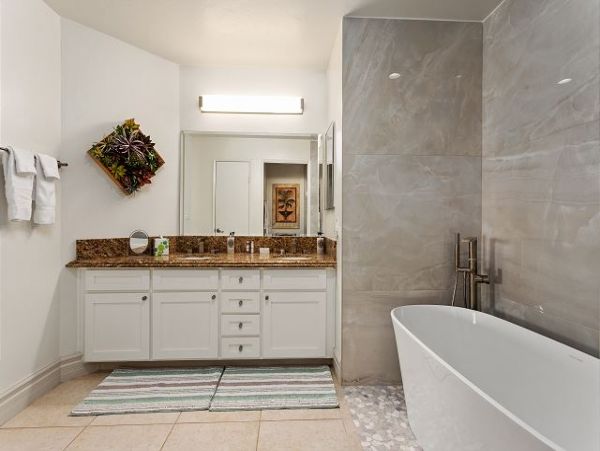 San Diego Beach Communities North Home 998320