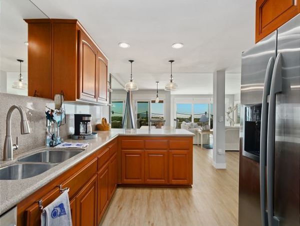 San Diego Beach Communities North Home 998322