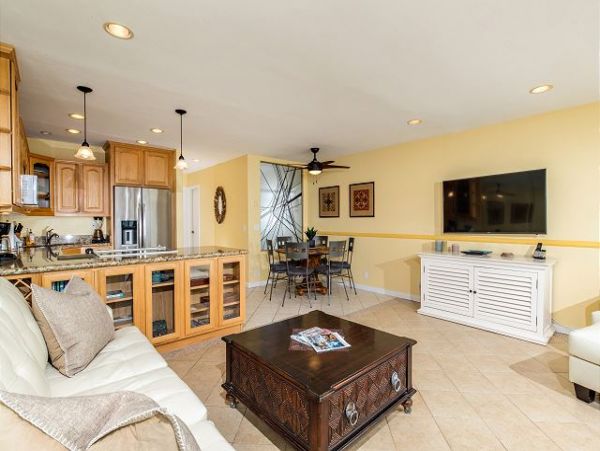 San Diego Beach Communities North Home 998323