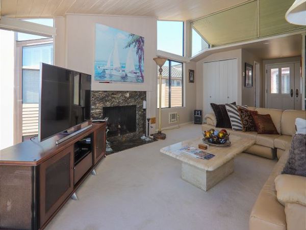 San Diego Beach Communities North Home 998325