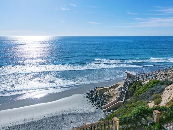 San Diego Beach Communities North Home 998326