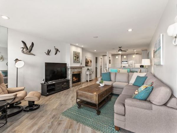 San Diego Beach Communities North Home 998327