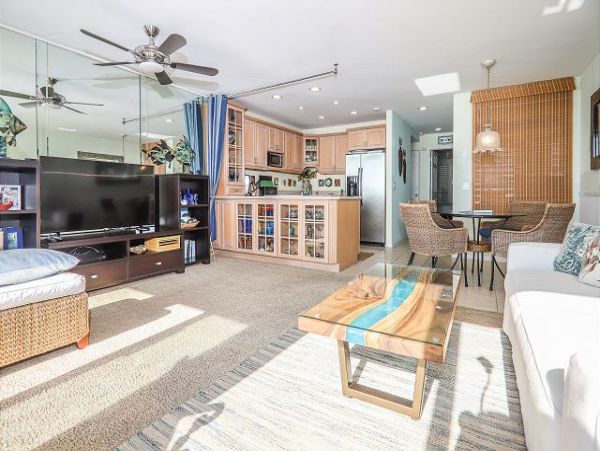 San Diego Beach Communities North Home 998328