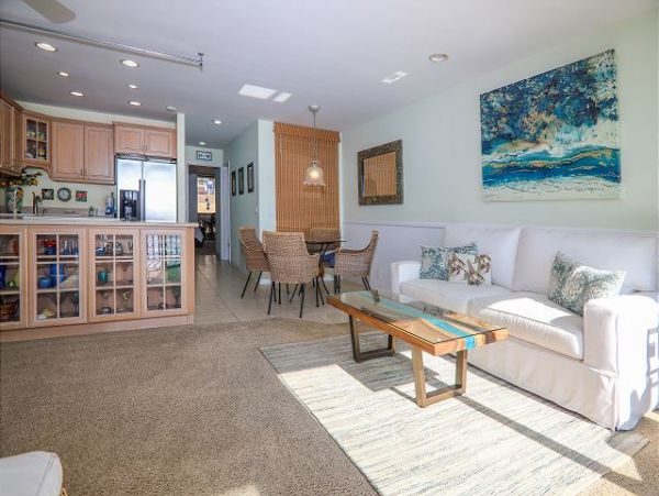 San Diego Beach Communities North Home 998328