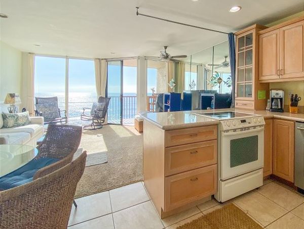 San Diego Beach Communities North Home 998328