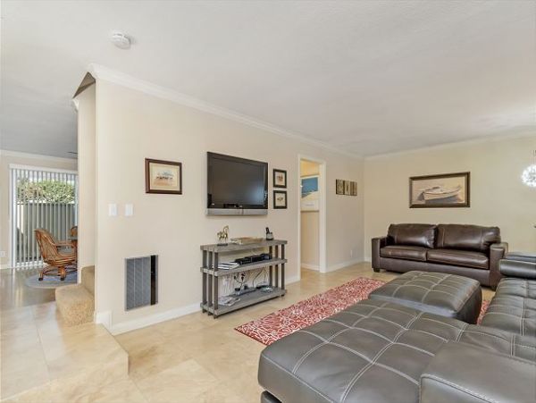 San Diego Beach Communities North Home 998329