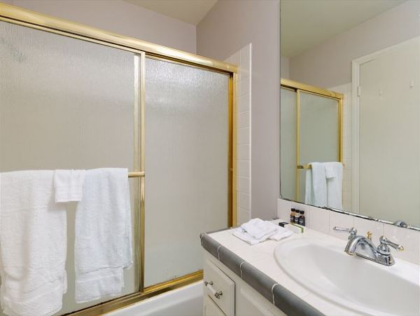 San Diego Beach Communities North Home 998333
