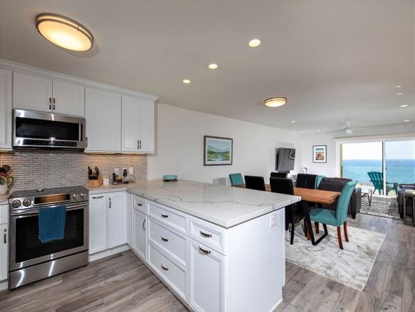 San Diego Beach Communities North Home 998334