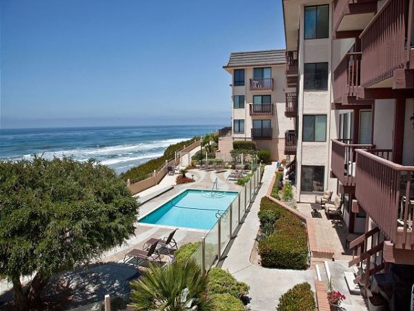 Ocean View Three Bedroom Vacation Condo in Solana Beach