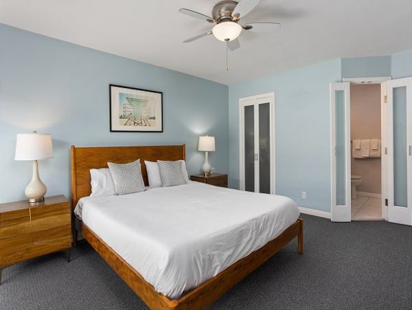 Ocean View Three Bedroom Vacation Condo in Solana Beach