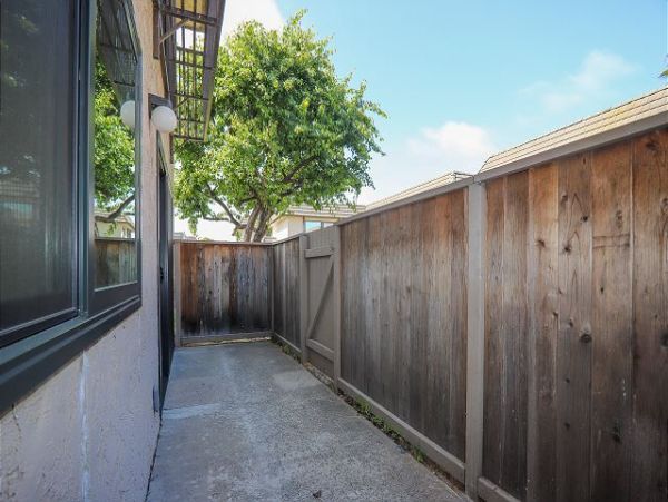 San Diego Beach Communities North Condo 998336