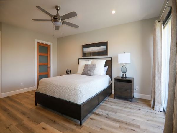 San Diego Beach Communities North Condo 998336