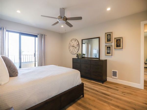 San Diego Beach Communities North Condo 998336