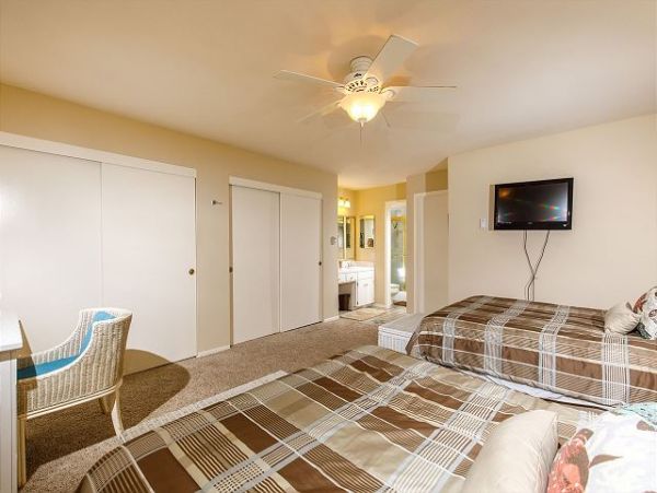 San Diego Beach Communities North Home 998337