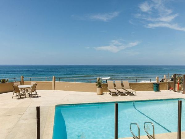 San Diego Beach Communities North Home 998337